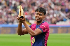 武磊：夺冠须要感谢球迷们，三连冠是对他们最好的回报